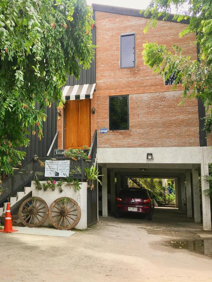Dawnthaya Ayutthaya House บ้านดอนธยๅ อยุธยา Εξωτερικό φωτογραφία